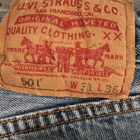 Jean cutoffs - Picture 4 of 5